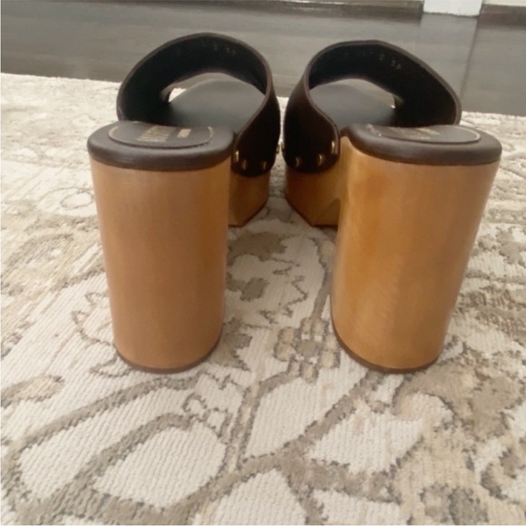 Valentino Garavani V Logo Chain Mules - Picture 5 of 9